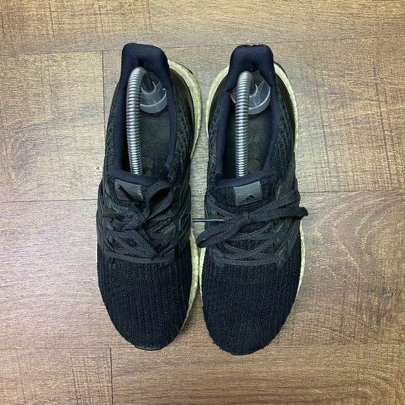 Womens Adidas UltraBoost 4.0 Core Black Running Athletic Gym Shoes‎ Size 7.5 GUC - Picture 2 of 8